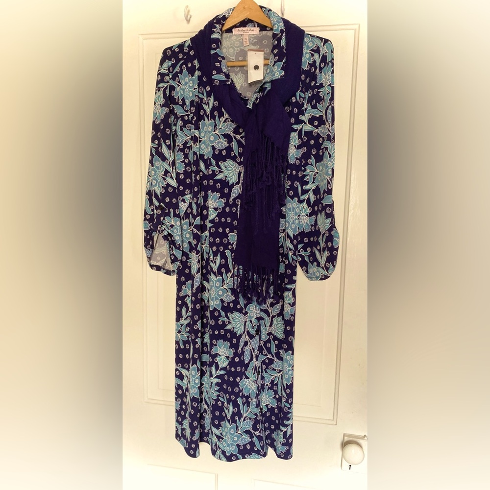 Womens plus 2x Harlow and Rose Woman NWT blue floral shirt dress.